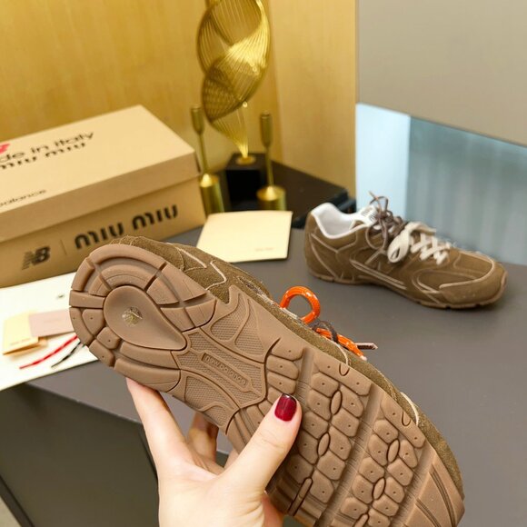 Authentic New Balance X Miu Miu 530 Suede Brown Sneakers - Picture 10 of 10